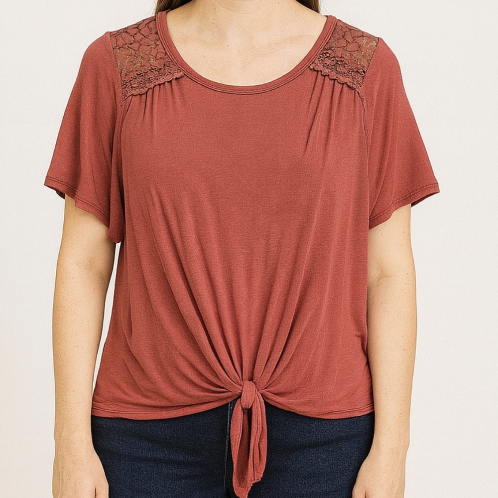 Artesia Red Lace Shoulder Hi-Lo Tie Front Blouse Sz Lg